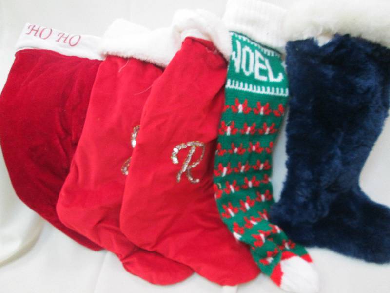 Lot of 5 Christmas stockings 3 vel...