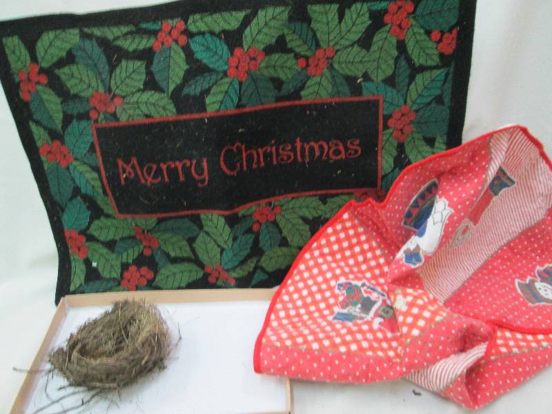 Merry Christmas welcome mat, tree s...