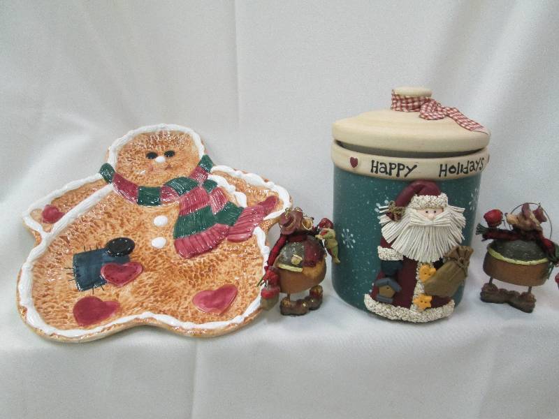 Holiday Gingerbread cookie plate, 2...