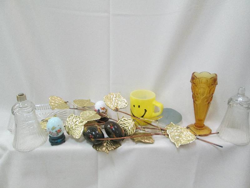 Metallic leaves, small cut glass tr...