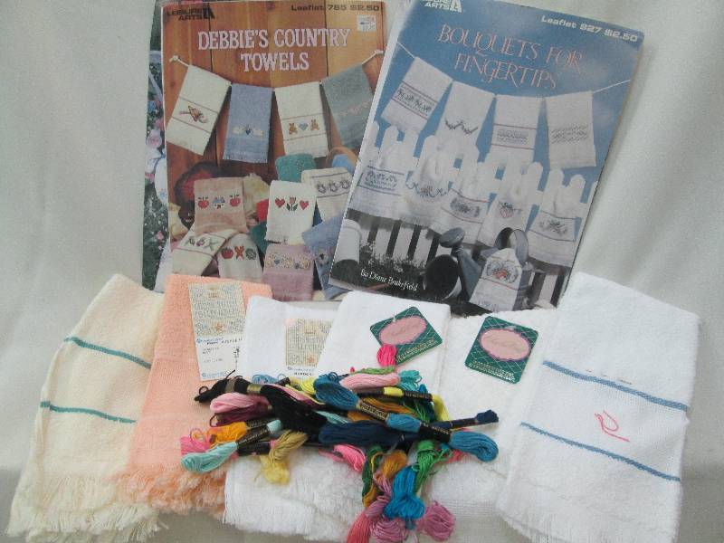 Cross stitch 6 new finger towels, ...