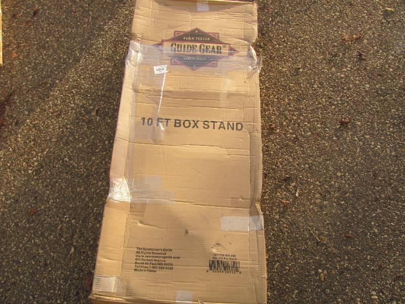 lot 61 image: Hunting Blinds