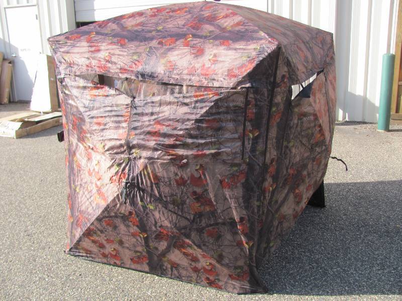 lot 68 image: Hunting Blinds