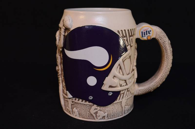 lot 14 image: Stein - Vikings Miller Lite Collectible