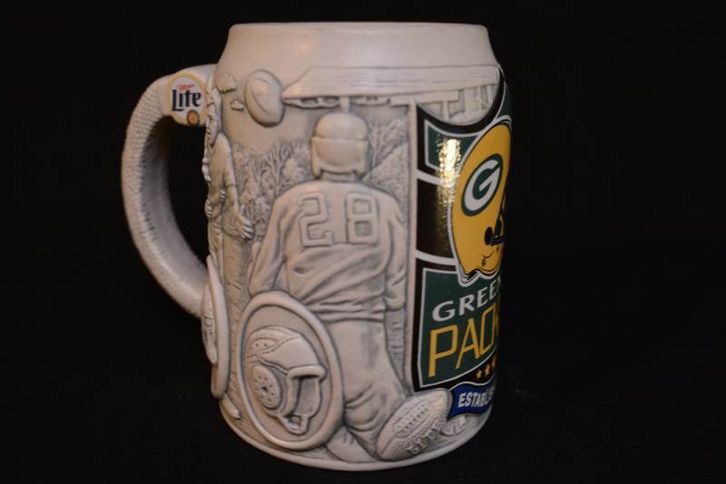 lot 17 image: Stein - Green Bay Packers Collectible
