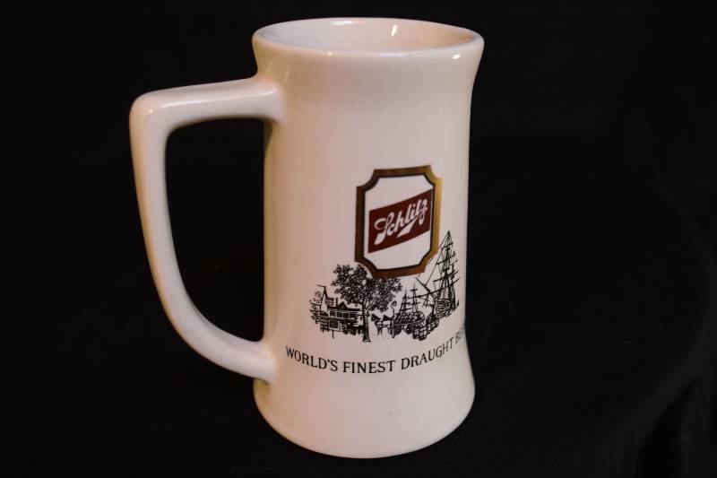 lot 21 image: Stein - Schlitz Worlds Finest