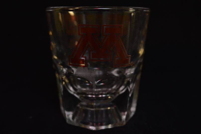 lot 60 image: Shot Glass - UofM Golden Gophers