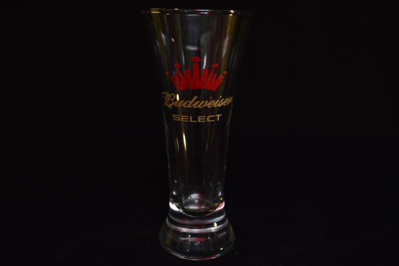 lot 81 image: Beer Glass - Budweiser Select