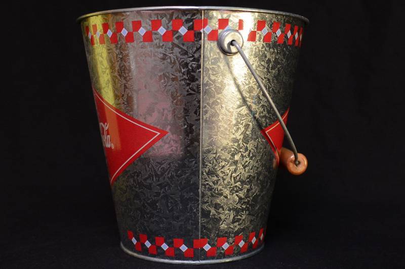 lot 110 image: Ice Bucket - Medium Coke