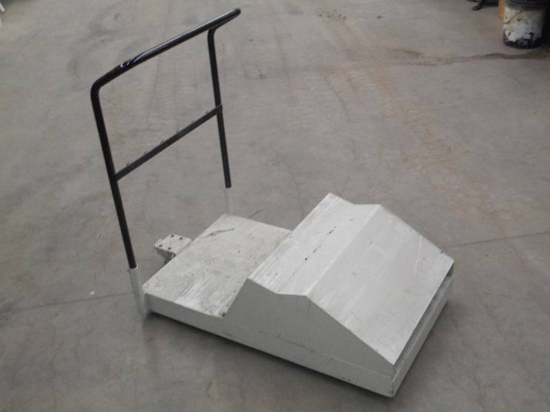 lot 14 image: Industrial Rolling Steel Cart With ...