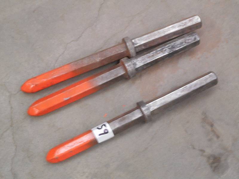 lot 59 image: (3) Bosch Jack Hammer Bits ...