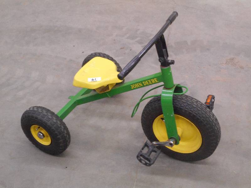 lot 61 image: John Deere Kids Tricycle, Great Con...
