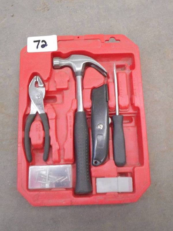 lot 72 image: Unused Handy Tool Set ...