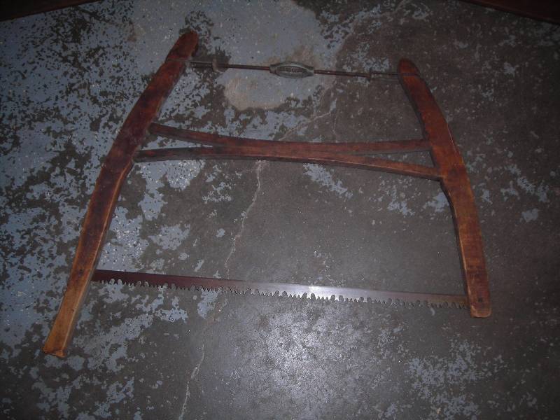 lot 8 image: Large Buck Saw