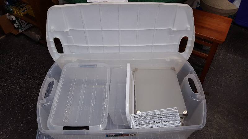 lot 49 image: Large tote With Lid & Other Storage Tubs