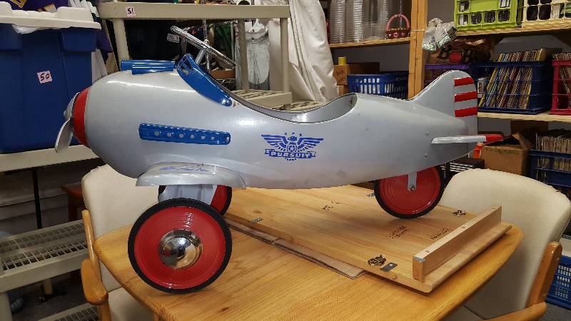 lot 58 image: Airflow Collectibles Of California Pedal Airplane (Pursuit US Army)