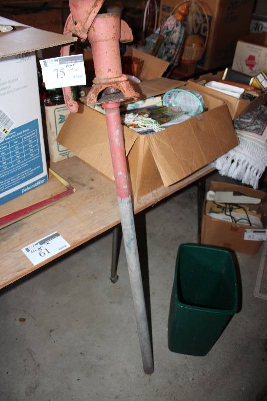 lot 75 image: Pump, 5 feet tall