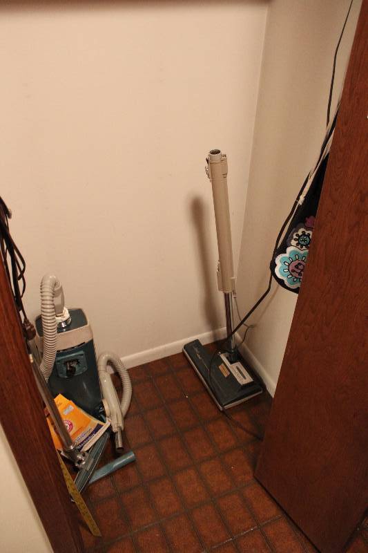 lot 83 image: Closet Lot includes vaccum cleaner with extension parts and more