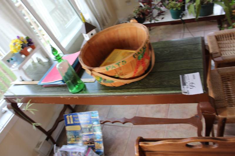 lot 99 image: Sunroom Lot includes shelving unit and items on the shelves, small childrens bench, end table, magazine rack and more