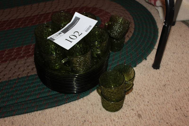 lot 102 image: Vintage green glass dishes and cups