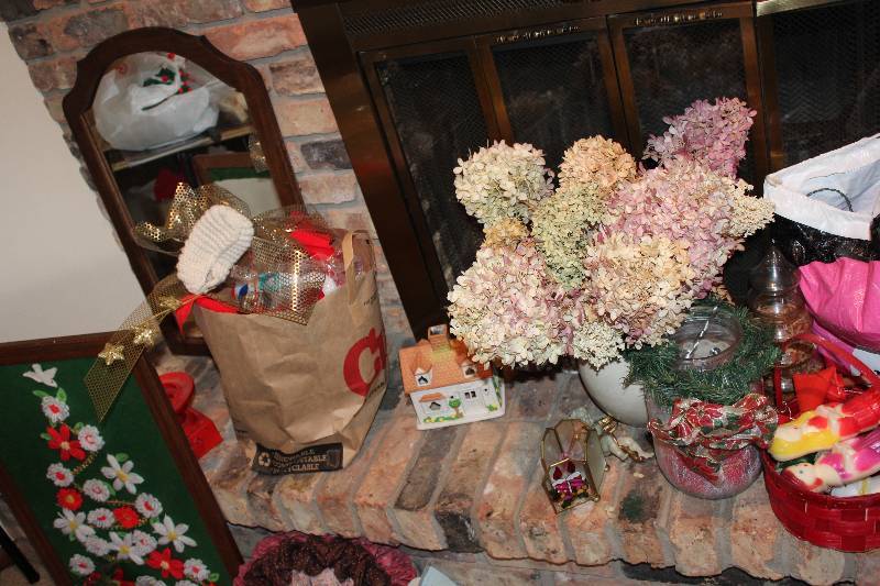 lot 129 image: Mirrors (3), various Christmas decorations and more