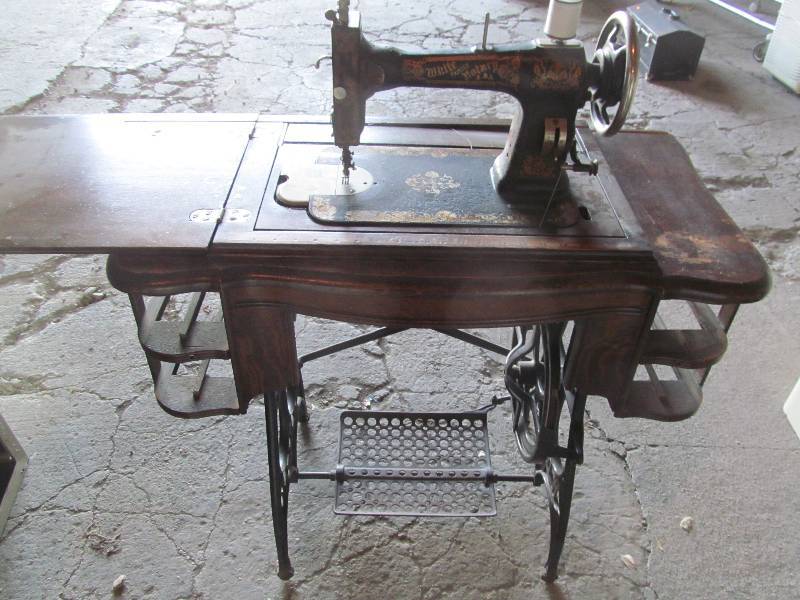 vintage sew machine
