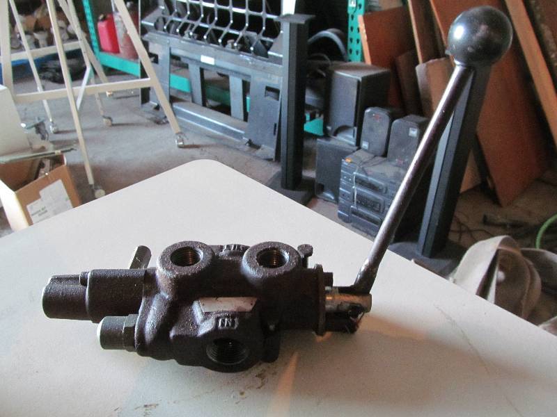 hydraulic control lever