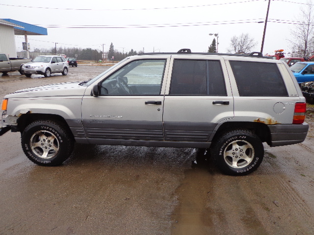 1998 Jeep Grand Cherokee Laredo