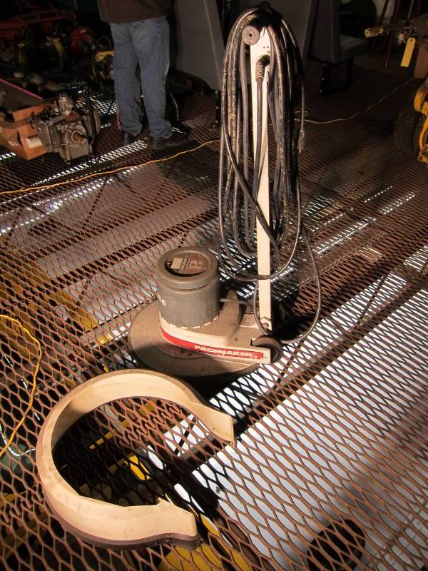 Advance Floor Polisher