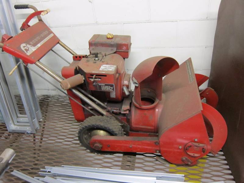 Snowbird Snow blower