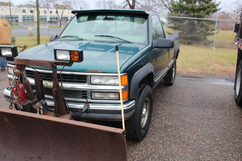 1997 Chevrolet K3500 Pick Up with Plow VIN 1GCHK34J0VF046031