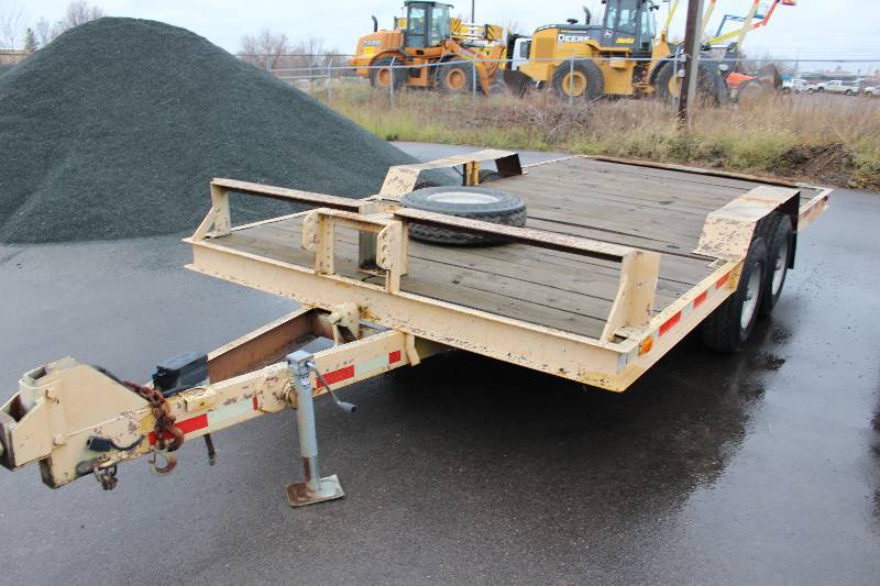 16 Wooden Deck Pindle Hitch Trailer Flat deck trailer 8 wide x 16 long with Tilt Bed.