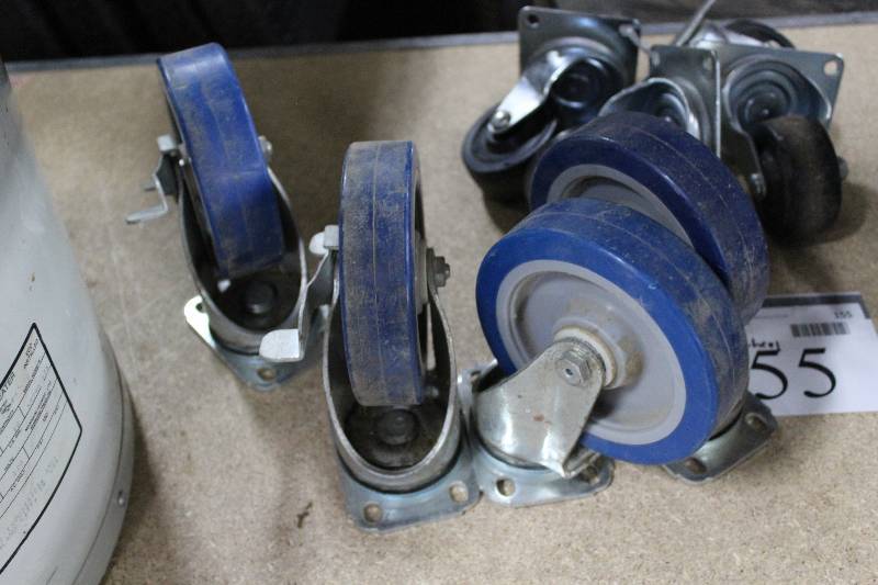 Lot of 4 5 wheel