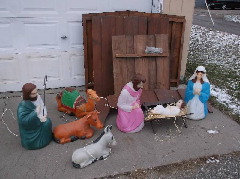 Outdoor Nativity Set