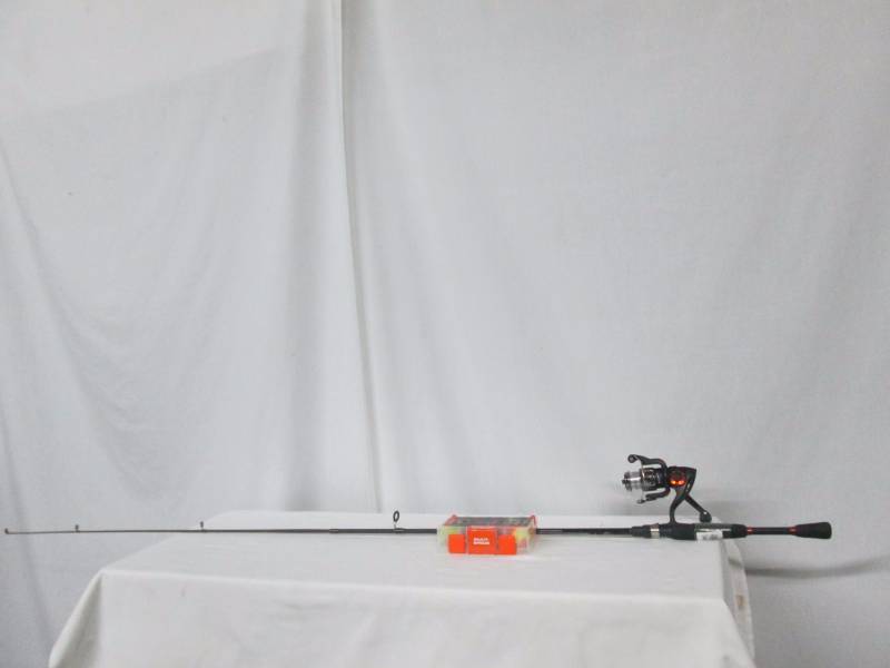 Ready 2 Fish Multi Specs Rod and Reel w 30 pc. Tackle