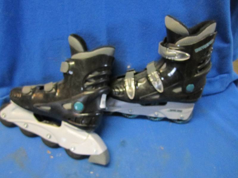 Pair of size 8 roller blades, very ...