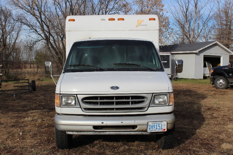2000 Ford E350 7.3l Diesel with Aluminum Box
