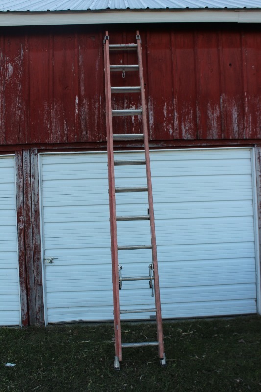 24 Fiberglass Extension Ladder