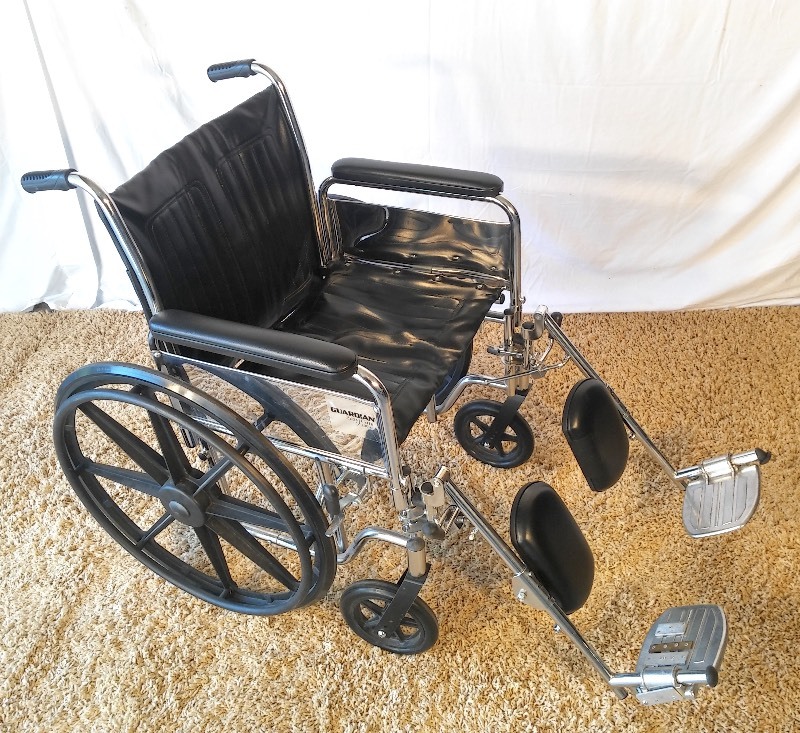 lot 5 image: Guardian Easy Care 2000 Wheel Chair (good condition)
