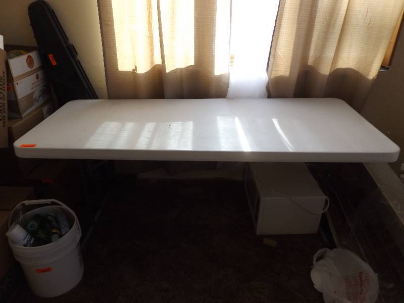 6 Plastic Folding Table