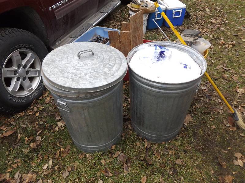 2 Aluminum Garbage Cans