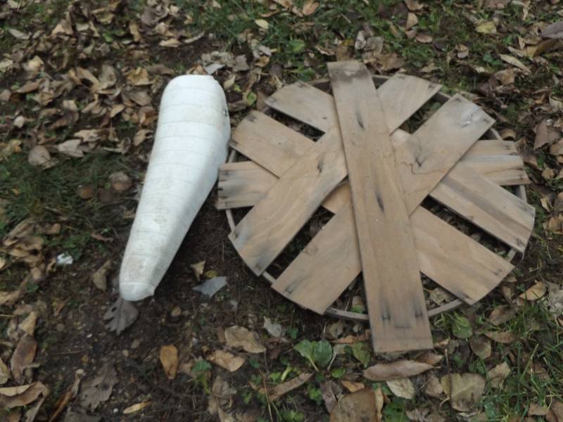 Banana Seat and bushel basket cover