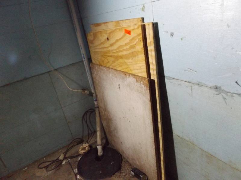 Plywood