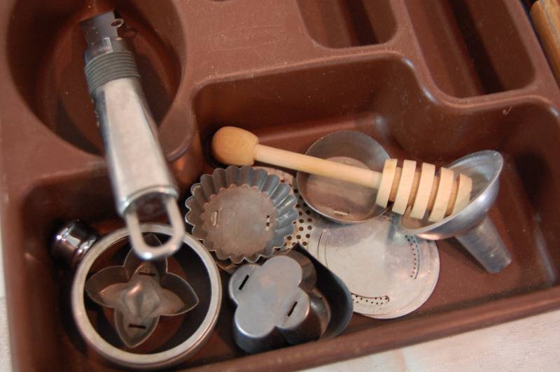 Silverware Drawer Full of Misc Kitchen Utensils