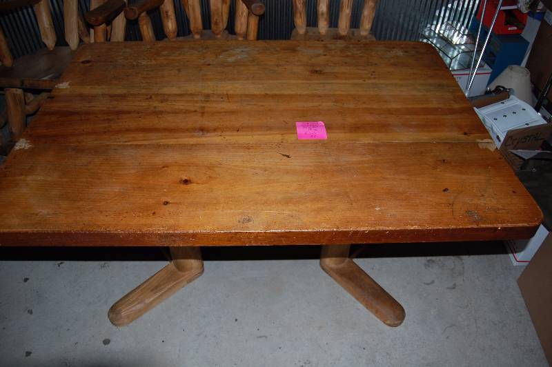Log Furniture Style Table and Chairs
