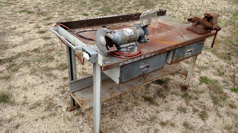 Workbench With Grinder & Vise, Grin...