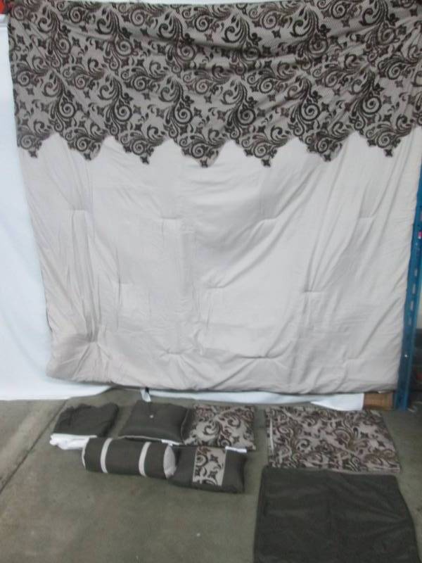 Danity Bedroom Super Set - Queen