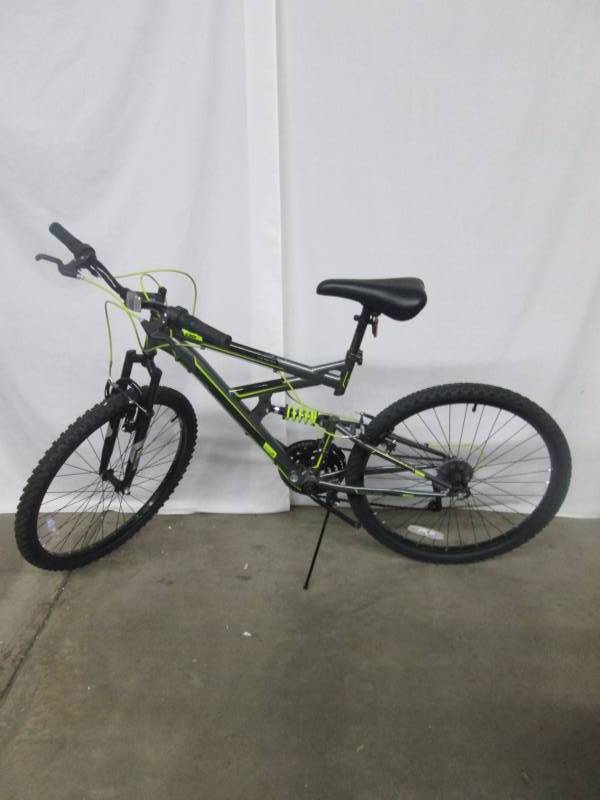 Huffy DS-3 Mens 26 21-Speed Mountain Bike