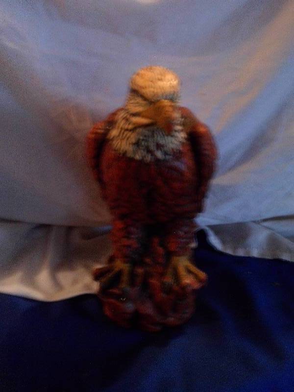 eagle statue