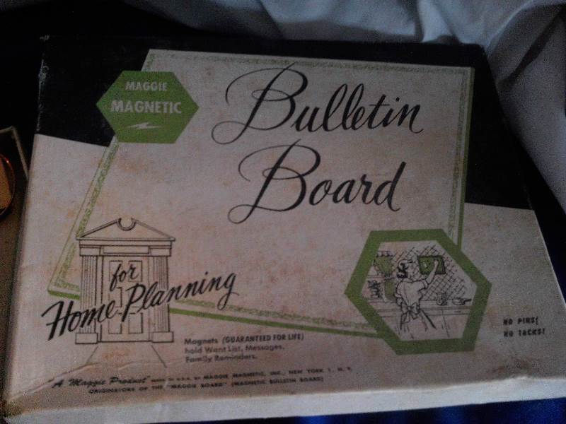 vintage maggie magic bullitin board